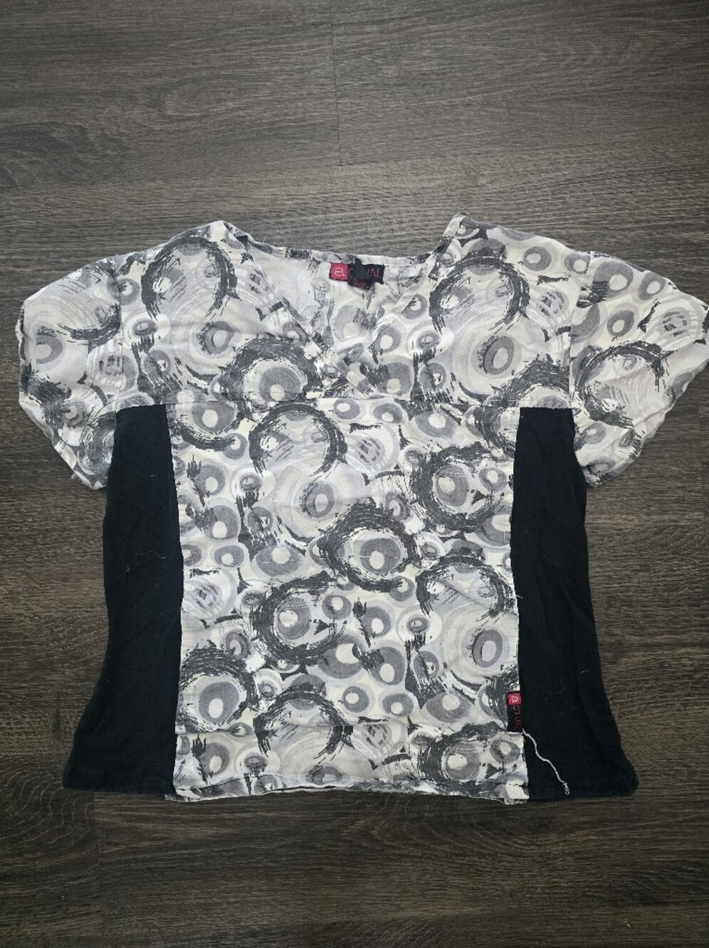 Black & Grey Abstract Circle Print Top Scrub
